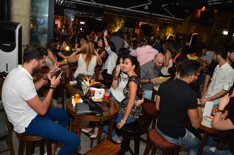 Bistrobar Live Hamra on Saturday Night